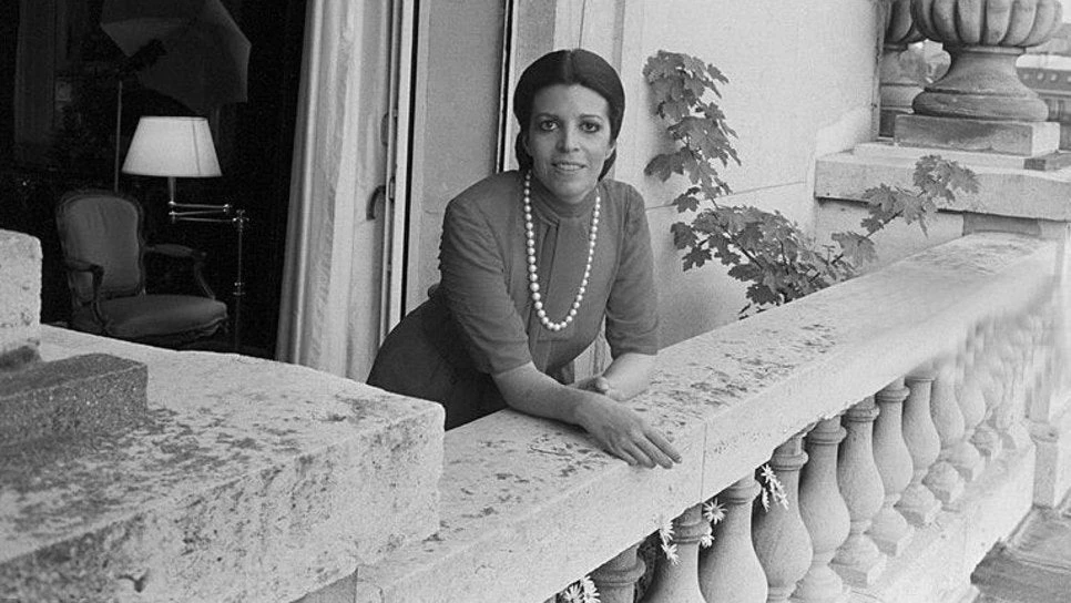 «Είχε τα μάτια ορθάνοιχτα, κοίταζε το άπειρο» – Η σοκαριστική περιγραφή της φίλης της Χ. Ωνάση για τη στιγμή που τη βρήκε νεκρή!